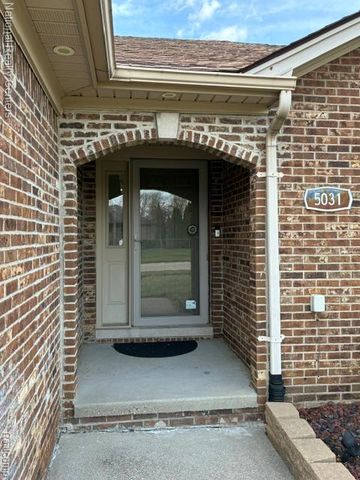 5031 Scarsdale Drive, Sterling Heights, MI 48310