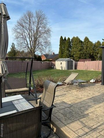 5031 Scarsdale Drive, Sterling Heights, MI 48310