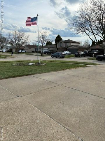 5031 Scarsdale Drive, Sterling Heights, MI 48310