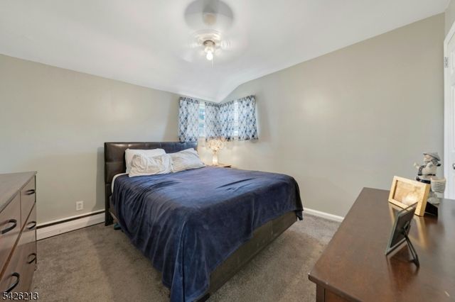 137 Lincoln Pl, Waldwick Boro, NJ 07463