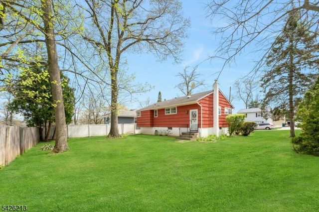 137 Lincoln Pl, Waldwick Boro, NJ 07463