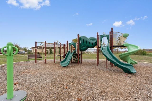 241 Arabian Colt DR, Georgetown, TX 78626