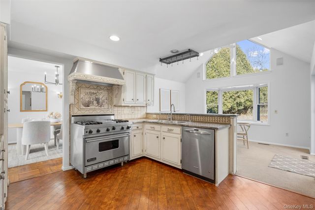 226 Guion Drive, Mamaroneck, NY 10543