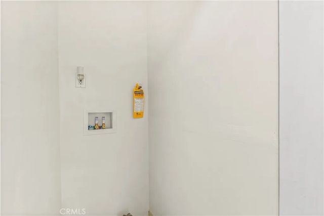 4909 El Molino Avenue, Riverside, CA 92504