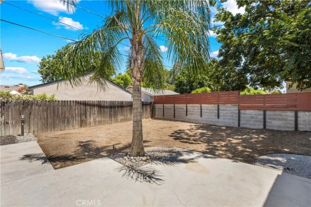 4909 El Molino Avenue, Riverside, CA 92504