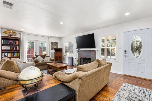 4909 El Molino Avenue, Riverside, CA 92504