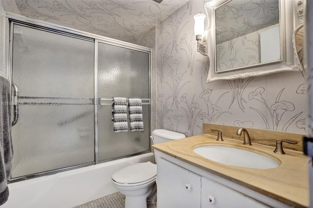 1985 S Ocean Dr 12A, Hallandale Beach, FL 33009