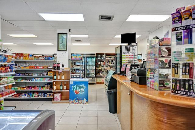 1985 S Ocean Dr 12A, Hallandale Beach, FL 33009