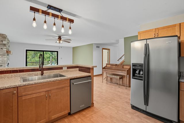 450 E Greening Road, Chesterton, IN 46304