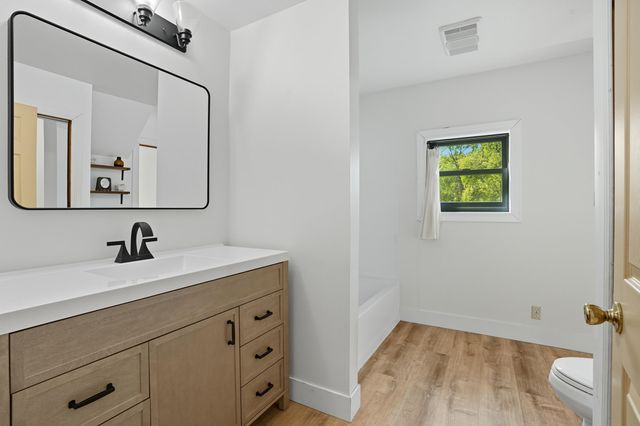 450 E Greening Road, Chesterton, IN 46304