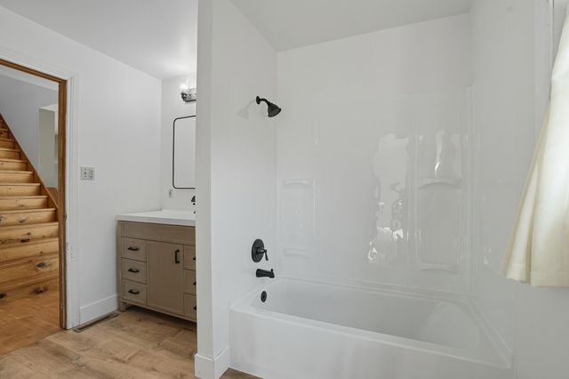 450 E Greening Road, Chesterton, IN 46304