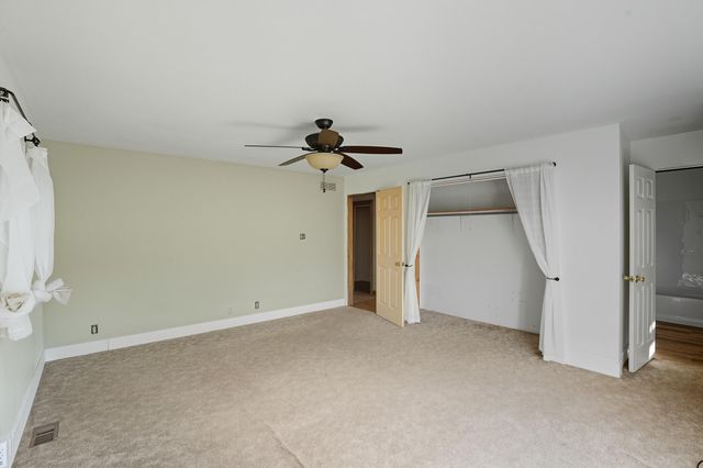 450 E Greening Road, Chesterton, IN 46304