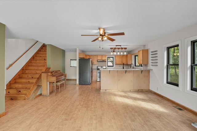 450 E Greening Road, Chesterton, IN 46304