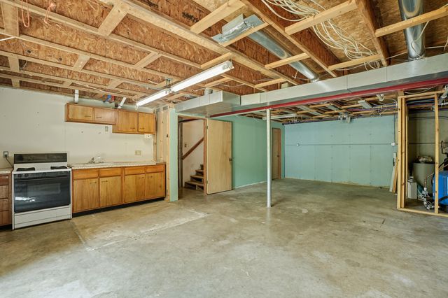 450 E Greening Road, Chesterton, IN 46304