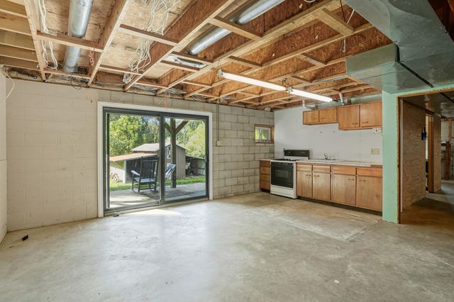 450 E Greening Road, Chesterton, IN 46304