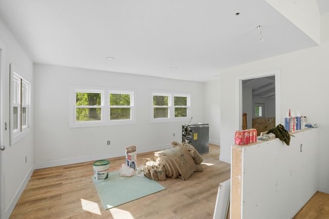 450 E Greening Road, Chesterton, IN 46304