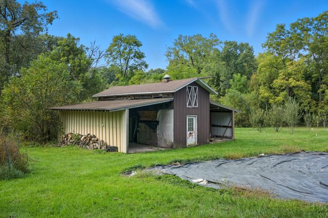 450 E Greening Road, Chesterton, IN 46304