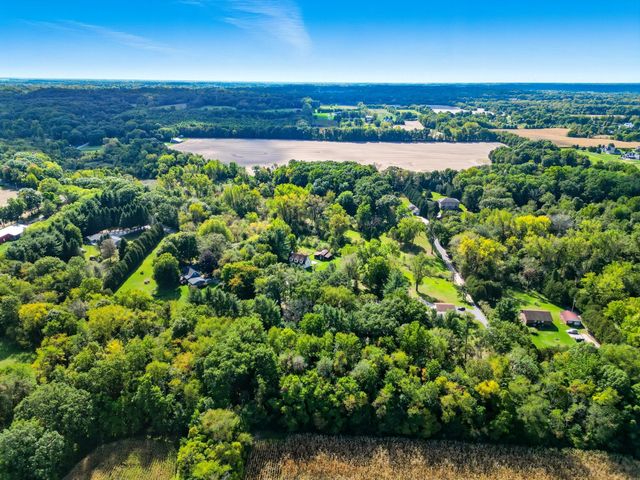 450 E Greening Road, Chesterton, IN 46304