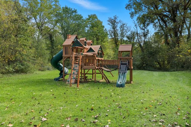 450 E Greening Road, Chesterton, IN 46304