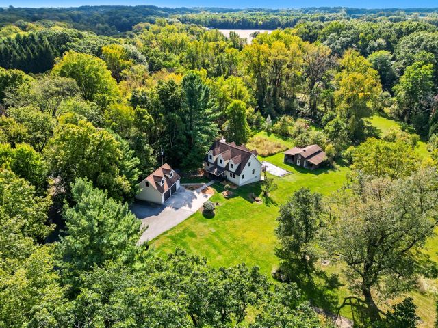 450 E Greening Road, Chesterton, IN 46304