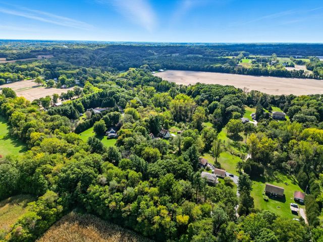 450 E Greening Road, Chesterton, IN 46304