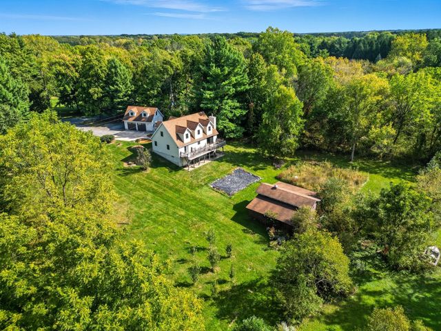 450 E Greening Road, Chesterton, IN 46304