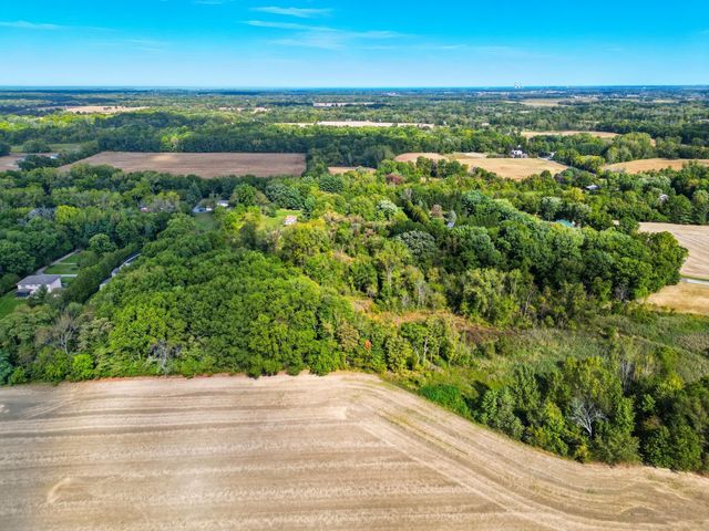 450 E Greening Road, Chesterton, IN 46304