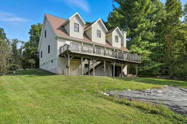 450 E Greening Road, Chesterton, IN 46304