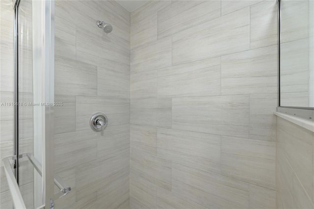 5731 SW 62nd Ter, Miami, FL 33143