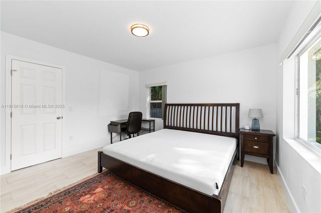 5731 SW 62nd Ter, Miami, FL 33143