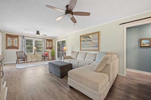 607 Portia Street, Edisto Island, SC 29438