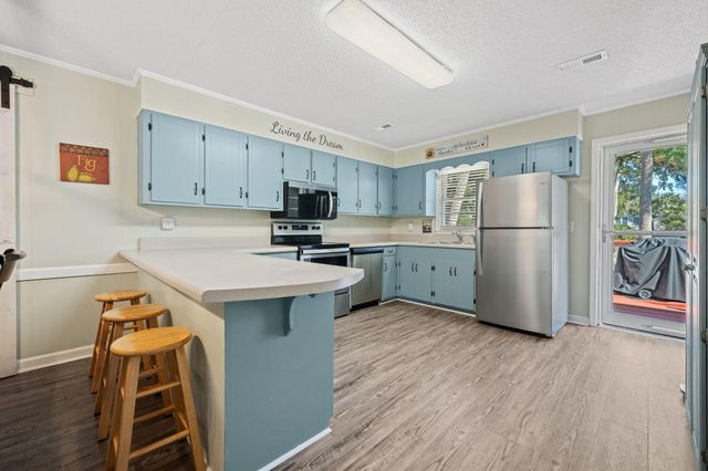 607 Portia Street, Edisto Island, SC 29438