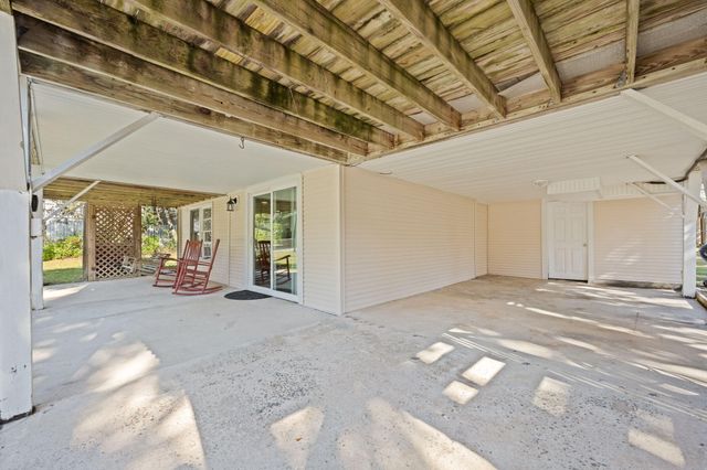 607 Portia Street, Edisto Island, SC 29438