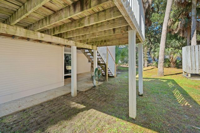 607 Portia Street, Edisto Island, SC 29438
