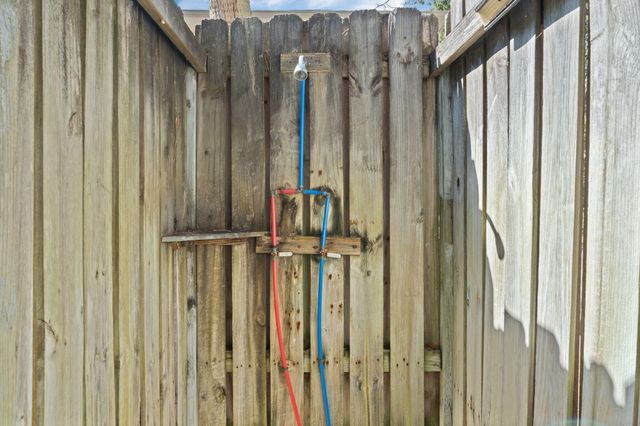 607 Portia Street, Edisto Island, SC 29438