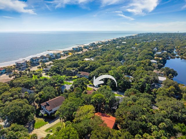 607 Portia Street, Edisto Island, SC 29438
