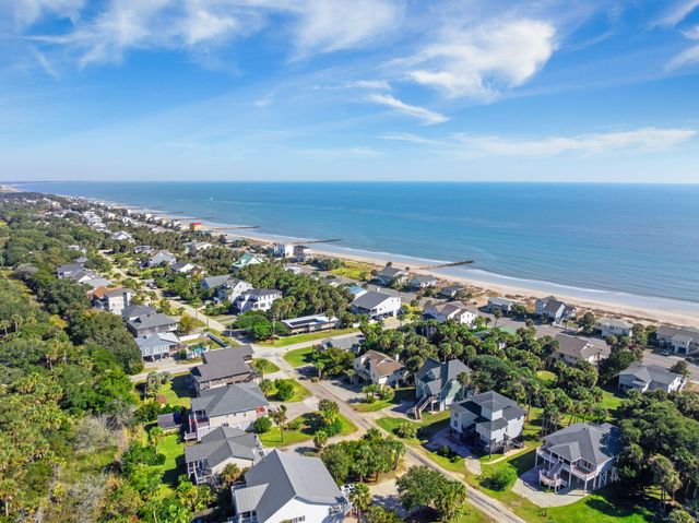 607 Portia Street, Edisto Island, SC 29438