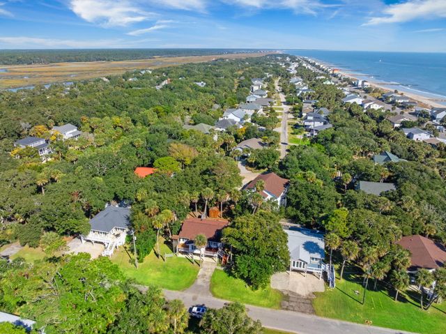 607 Portia Street, Edisto Island, SC 29438