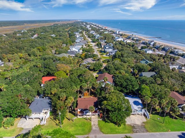 607 Portia Street, Edisto Island, SC 29438