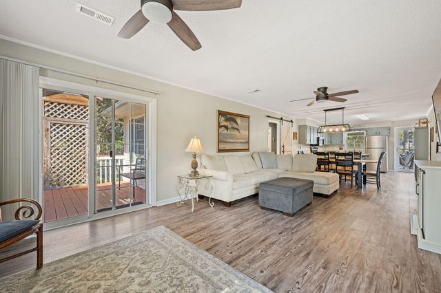 607 Portia Street, Edisto Island, SC 29438