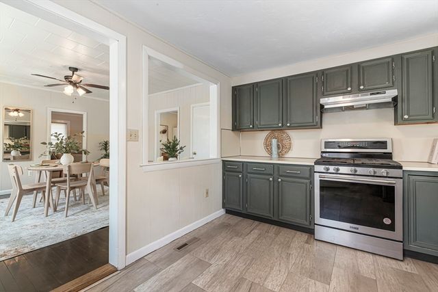 130 Cottage St, Franklin, MA 02038