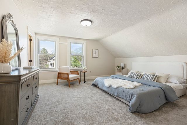 130 Cottage St, Franklin, MA 02038