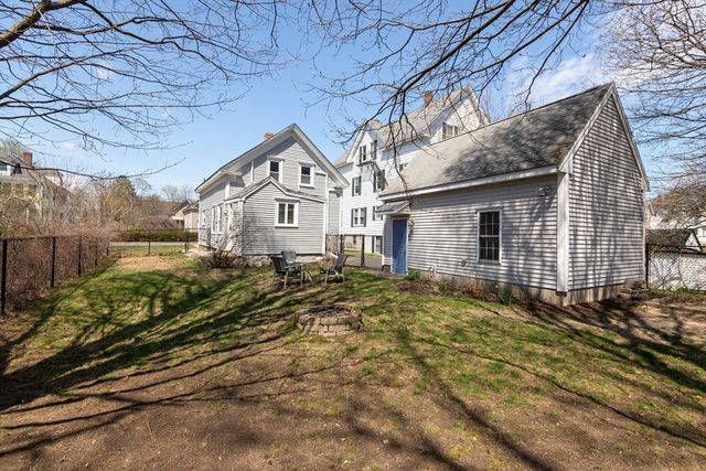 130 Cottage St, Franklin, MA 02038