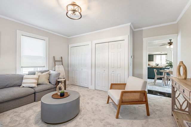 130 Cottage St, Franklin, MA 02038