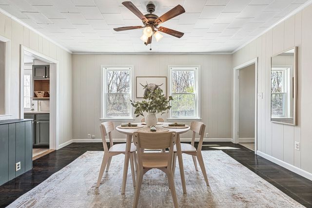 130 Cottage St, Franklin, MA 02038