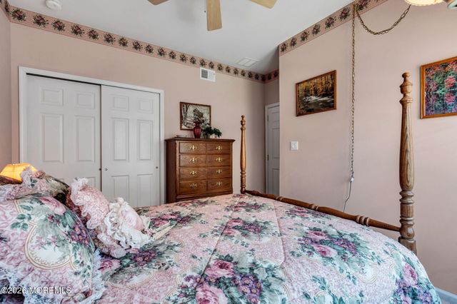 20 Donatello Drive, Manchester, NJ 08759