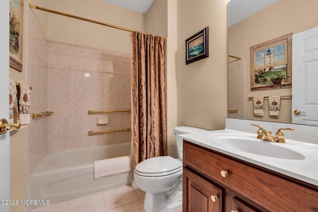 20 Donatello Drive, Manchester, NJ 08759