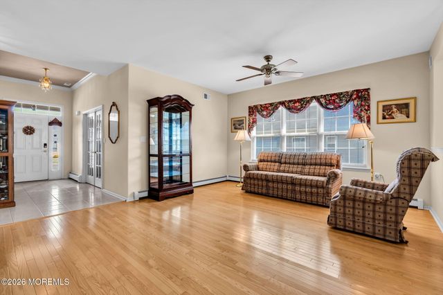 20 Donatello Drive, Manchester, NJ 08759