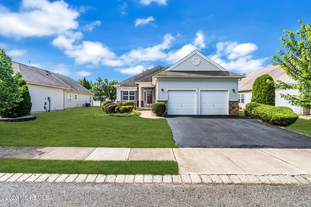 20 Donatello Drive, Manchester, NJ 08759