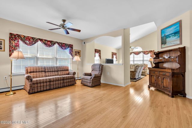 20 Donatello Drive, Manchester, NJ 08759